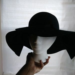 Floppy hat